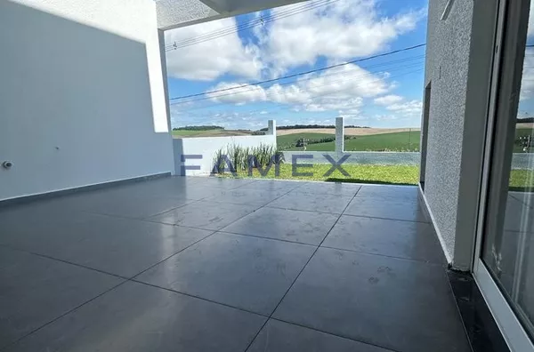 SOBRADO A VENDA NO BAIRRO FRARON EM PATO BRANCO - 1 SUÍTE + 2 QUARTOS 