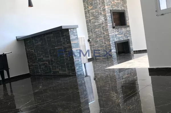 SOBRADO DE ALTO PADRÃO