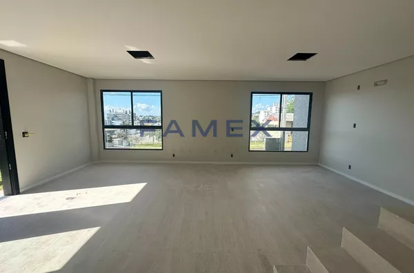 SOBRADO PARA LOCAÇÃO NO BAIRRO LA SALLE COM 03 SUÍTES