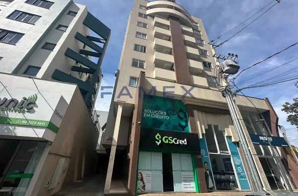 APARTAMENTO PARA LOCAÇÃO  COM 02 QUARTOS - A 01 QUADRA DA POLICLÍNICA 