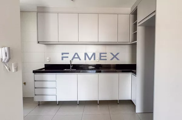 ED. SAFIRA - APARTAMENTO 101 COM 01 SUITE + 01 QUARTO - CENTRO - PRÓXIMO  A PRAÇA CENTRAL