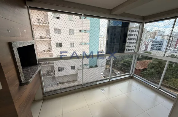 APARTAMENTO MOBILIADO À VENDA NO CENTRO