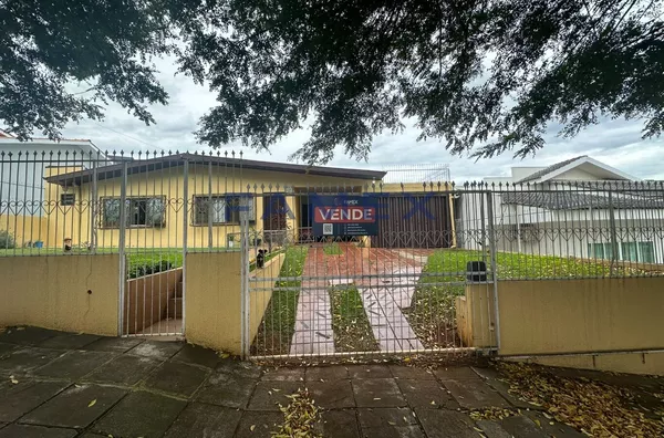 CASA  A VENDA BAIRROJARDIM PRIMAVERA COM 01 SUITE +  02 QUARTOS