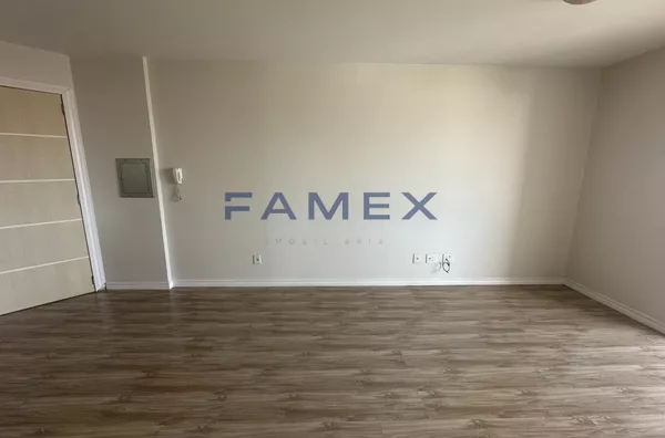 APARTAMENTO PARA LOCAÇÃO  COM 02 QUARTOS - A 01 QUADRA DA POLICLÍNICA 