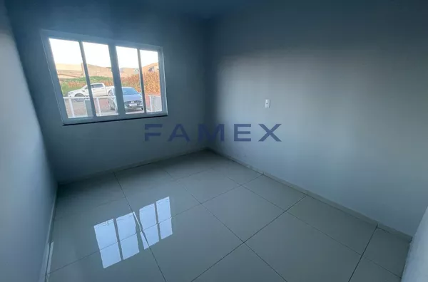 CASA NOVA À VENDA EM VITORINO