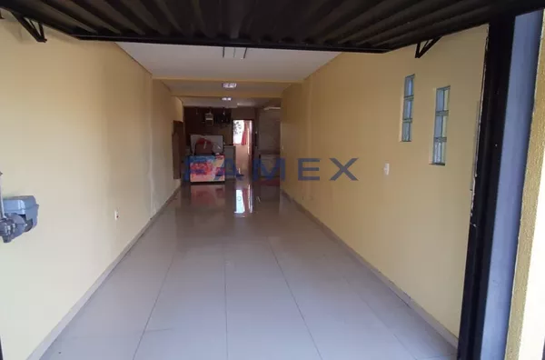 SOBRADO À VENDA ACEITA PERMUTA NA NEGOCIAÇÃO