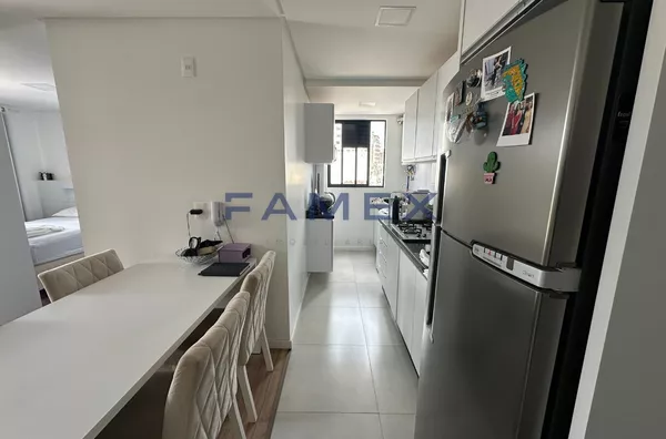 APARTAMENTO STUDIO NO CENTRO ED. TOPÁZIO - PRÓXIMO  DO SUPER POLO