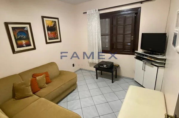 CASA DE VERANEIO EM CONDOMINIO FECHADO, SAUDADES DO IGUAÇÚ PR