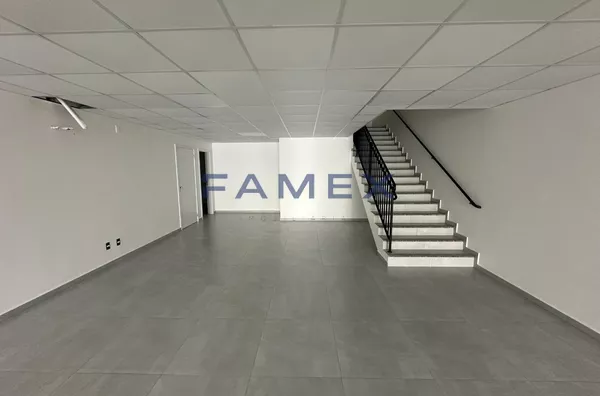 SALA COMERCIAL PARA LOCAÇÃO  NO CENTRO - ED TURMALINA