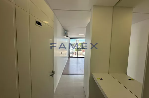  ED. TOPÁZIO, APARTAMENTO STUDIO COM 01 QUARTO- PRÓXIMO AO BODEGUEIRO.