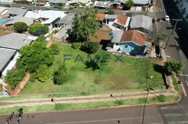TERRENO DE ESQUINA À VENDA - BAIRRO CRISTO REI   PATO BRANCO/PR  (INTERESSE EM PERMUTA)