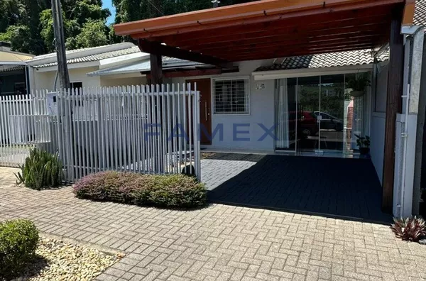 CASA A VENDA - 2 QUARTOS - FRARON