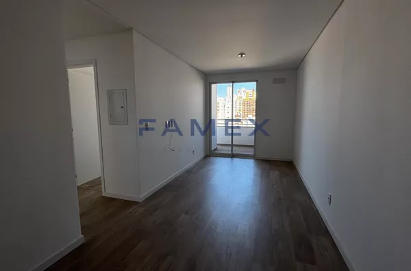 Apartamento para locação no Centro - Ed Safira com 01 suíte + 01 quarto