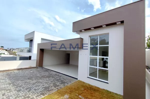 CASA À VENDA-BAIRRO PARQUE DO SOM-PATO BRANCO-PR-