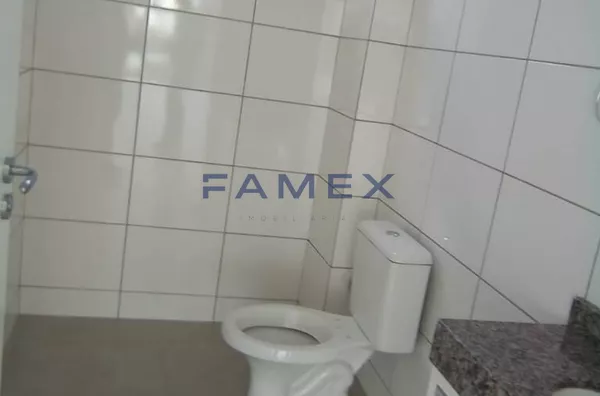 SALA COMERCIAL PARA LOCAÇAO NA AVENIDA TUPI - CENTRO - ED JB 