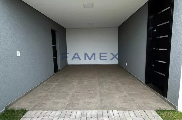 CASA A VENDA NO FRARON, COM 1 SUITE + 2 QUARTOS LOCALIZADA PROXIMO À UTFPR e UNIDEP