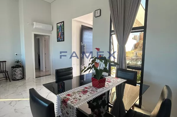 CASA À VENDA NO FRARON, ACEITA PERMUTA POR APARTAMENTO NO CENTRO