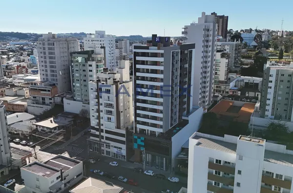Apartamento à venda com 3 quartos no Edifício Turmalina
