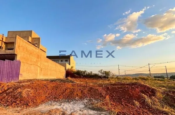 TERRENO À VENDA NO BAIRRO FRARON