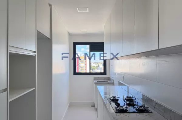 APARTAMENTO PARA LOCAÇÃO SEMI MOBILIADO COM 01 SUIÍTE + 01 QUARTO NO CENTRO