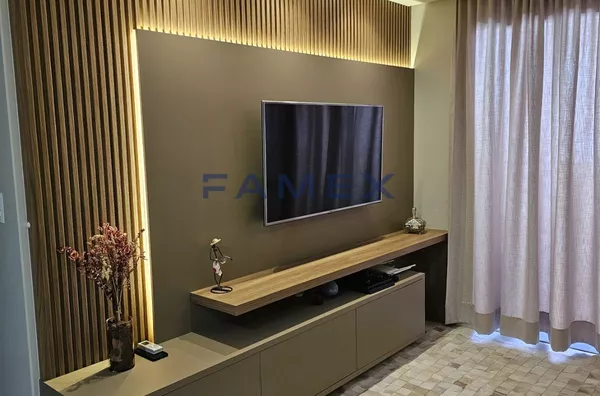 APARTAMENTO À VENDA NO CENTRO