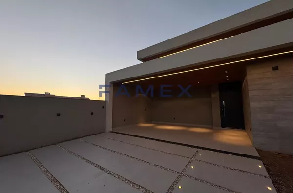 CASA ALTO PADRÃO NO BAIRRO CADORIN EM PATO BRANCO - 3 SUÍTES COM PISCINA