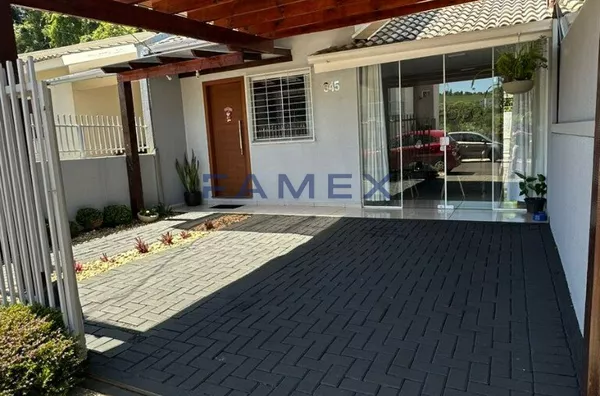 CASA A VENDA - 2 QUARTOS - FRARON