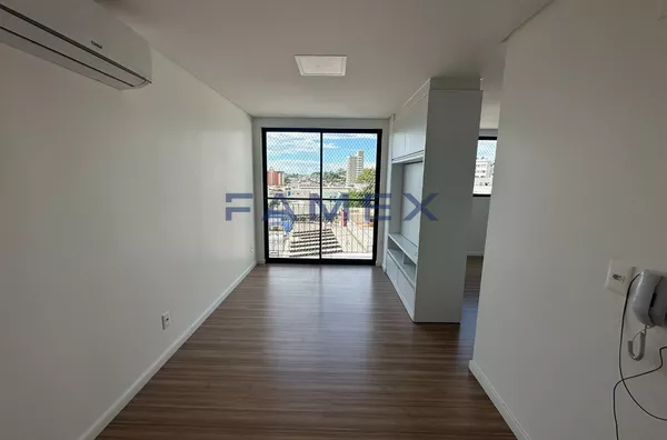  ED. TOPÁZIO, APARTAMENTO STUDIO COM 01 QUARTO- PRÓXIMO AO BODEGUEIRO.