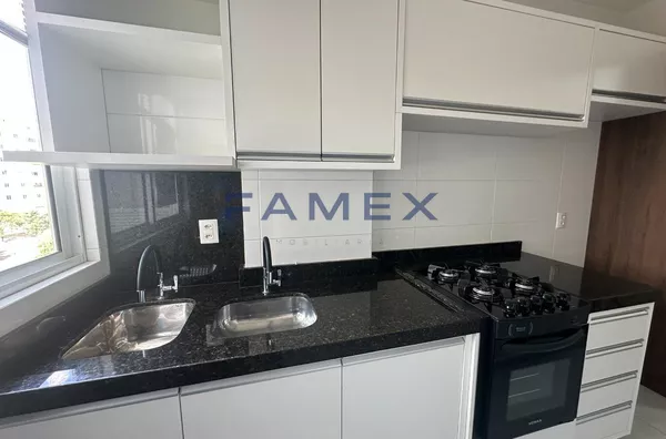 APARTAMENTO SEMIMOBILIADO NO CENTRO PARA LOCAÇÃO - COM 02 DORMITÓRIOS