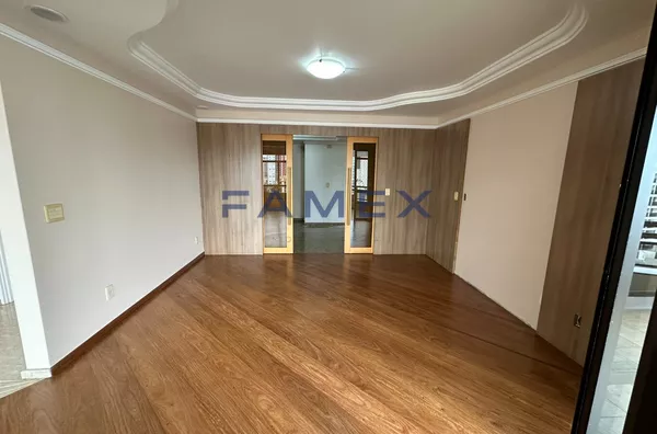 APARTAMENTO  NO CENTRO ED  ALPHA  COM 04 DORMITÓRIOS 