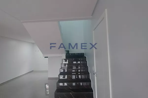 SOBRADO NOVO À VENDA NO BAIRRO SÃO FRANCISCO