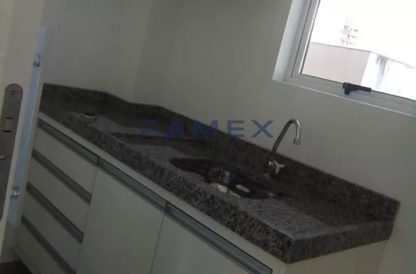 SALA COMERCIAL PARA LOCAÇAO NA AVENIDA TUPI - CENTRO - ED JB 