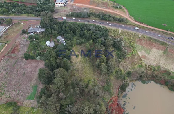 CHÁCARA À VENDA AO LADO DA PEDREIRA COM FRENTE PARA BR