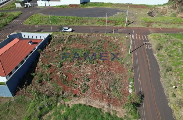 TERRENO À VENDA NO BAIRRO PINHEIRINHO