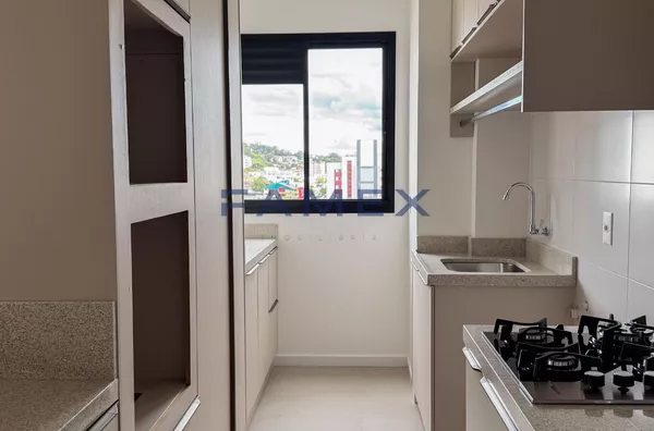 APARTAMENTO COM 01 SUÍTE + 01 QUARTO NO CENTRO   PARA LOCAÇÃO-   EDIFÍCIO OPALA -  02 QUADRAS DA  PRAÇA   CENTRAL