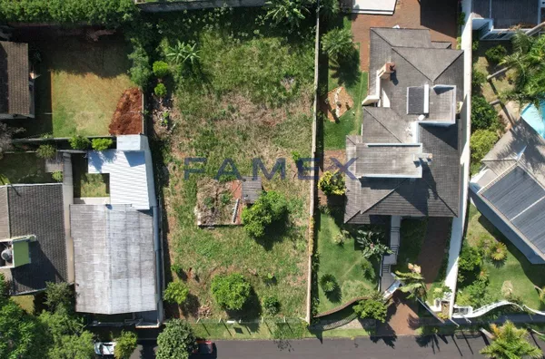 EXCELENTE TERRENO À VENDA NO BAIRRO PINHEIROS