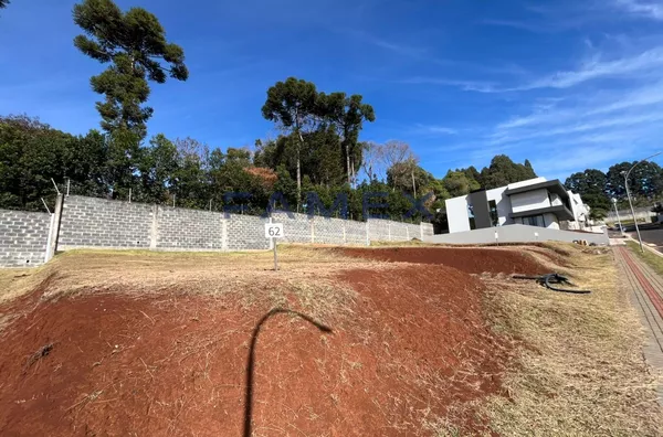 TERRENO À VENDA NO CONDOMÍNIO JARDINS DE MONET
