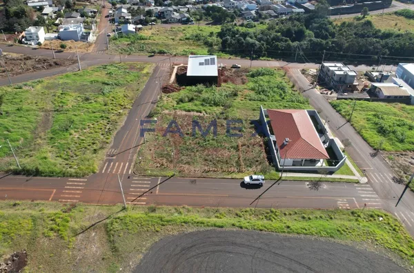 TERRENO À VENDA NO BAIRRO PINHEIRINHO
