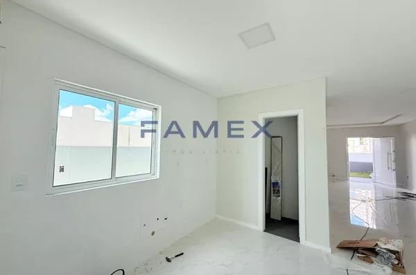 SOBRADO NOVO À VENDA NO BAIRRO FRARON