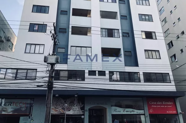 APARTAMENTO À VENDA NO CENTRO