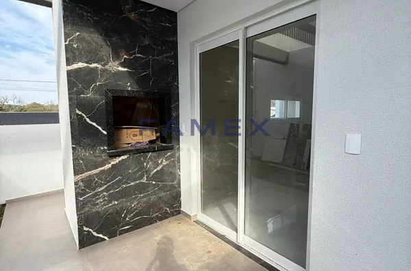 SOBRADO À VENDA-BAIRRO FRARON-PATO BRANCO-PR-