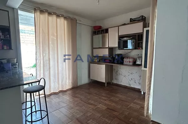 SOBRADO À VENDA-BAIRRO FRARON-PATO BRANCO-