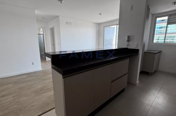 ED. SAFIRA - APARTAMENTO COM 01 SUITE + 01 QUARTO - CENTRO - PRÓXIMO A PRAÇA CENTRAL - Foto 4
