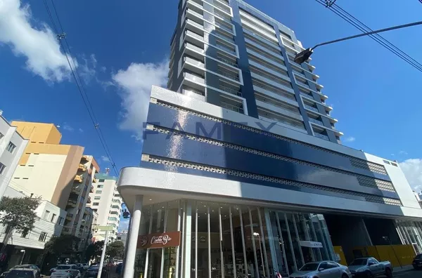 ED. SAFIRA - APARTAMENTO COM 01 SUITE + 01 QUARTO - CENTRO - PRÓXIMO  A PRAÇA CENTRAL