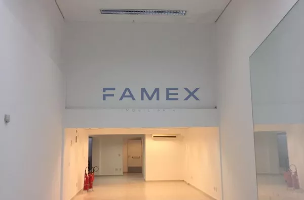 SALA COMERCIAL  PARA LOCAÇÃO NO CENTRO