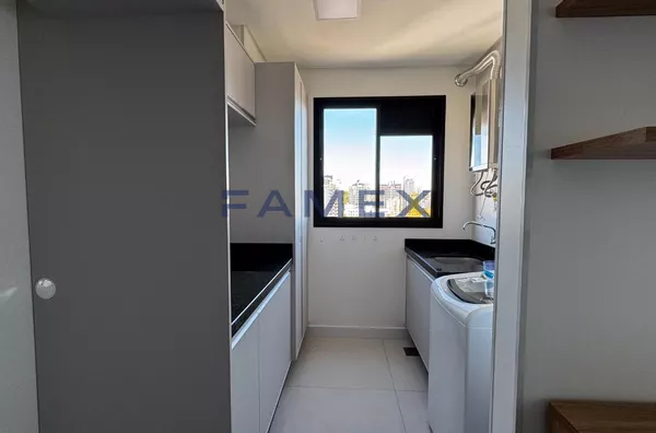 APARTAMENTO PARA LOCAÇÃO MOBILIADO COM 01 SUÍTE + 01 QUARTO NO CENTRO