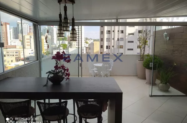 EXCELENTE APARTAMENTO NO CENTRO DE  PATO BRANCO, 1 SUITE + 2 DORMITORIOS.