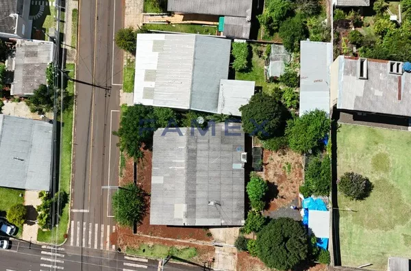 TERRENO COM CASA DE MADEIRA - PARZIANELLO - PATO BRANCO