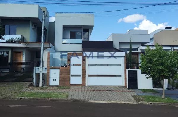 SOBRADO COM MÓVEIS PLANEJADOS À VENDA BAIRRO FRARON