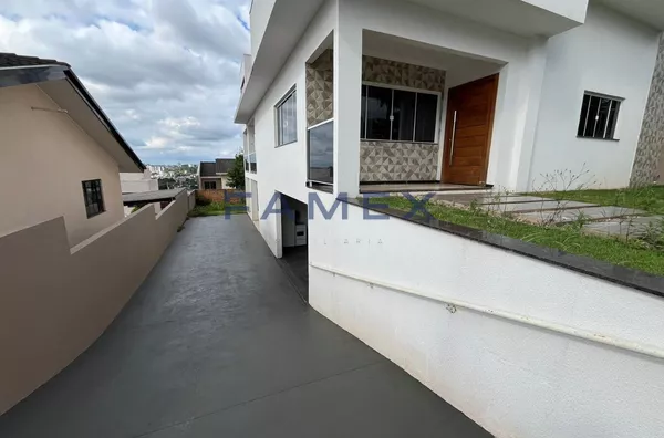 CASA À VENDA NO BAIRRO CRISTO REI